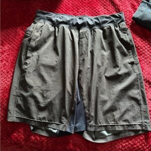 Men’s Lululemon Navy Blue Large Shorts Smoke free home. MINT Condition